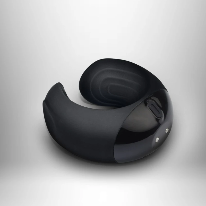 Echo: Vibrirajući C-oblikovani masturbator, crni, 7,2 cm