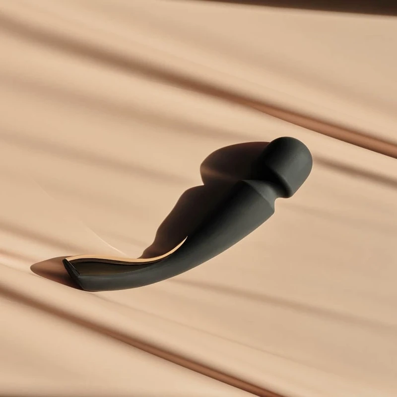 Lelo Smart Wand 2 Medium Black - luksuzna vodootporna masažerka za telo
